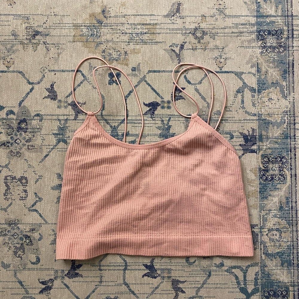 pink tank top